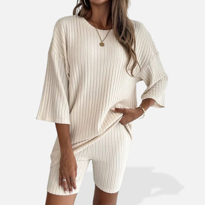 Elara | Women’s Oversized 2-Piece Set Shirt & Shorts